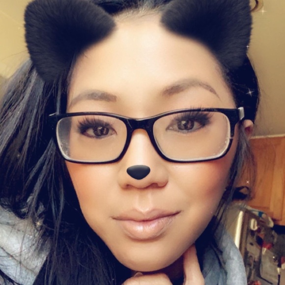 Meet your Posher, Juliana - Picture 1 of 1